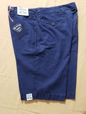 NWT New Ivy INavy Men’s Flat Front Walking Shorts - Size 36